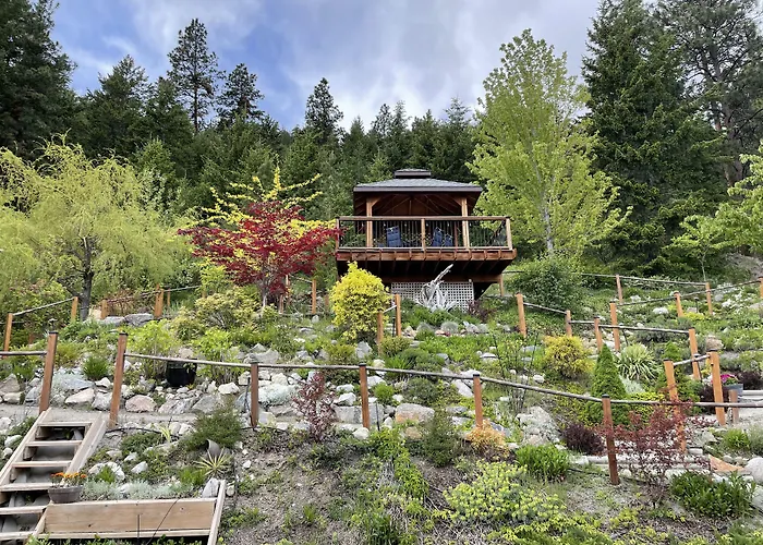 Les Chambres Roses West Kelowna